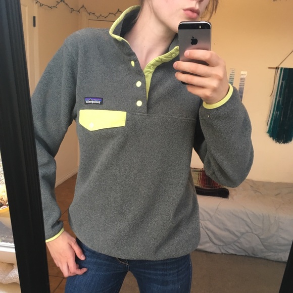 Patagonia Tops - Grey and yellow Patagonia fleece